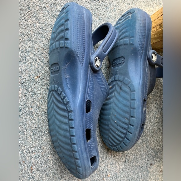 Classic Crocs. L. Mens 8-9, Womens 10-11. Navy Blue. Good used condition. - Picture 2 of 2